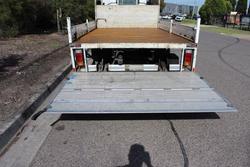 2010 Isuzu N Series NNR 200 WHITE