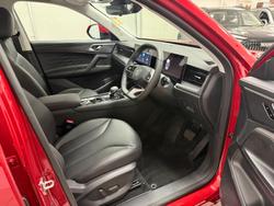 2025 MG HS Excite AS33 MY25 Diamond Red