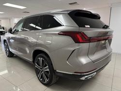 2025 MG QS Essence IS31 MY25 AWD Cashmere Silver