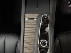 2025 MG QS Essence IS31 MY25 AWD Cashmere Silver