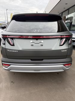 2026 Hyundai Tucson Hybrid Premium