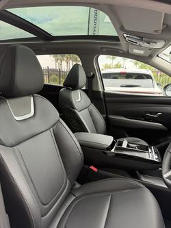 2026 Hyundai Tucson Hybrid Premium