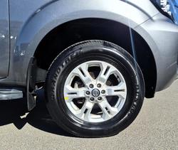 2021 Nissan Navara ST