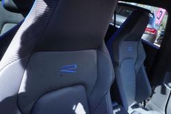 2025 Volkswagen Golf R Black Edition