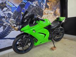 2012 Kawasaki NINJA 250R (EX250) GREEN