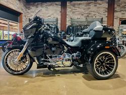 2026 HARLEY-DAVIDSON STREET GLIDE 3 (FLHLT) TRIKE VIVID BLACK