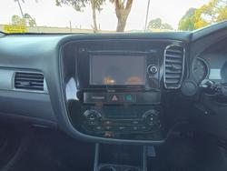 2015 Mitsubishi Outlander LS