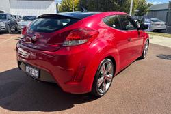 2012 Hyundai Veloster +