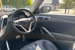 2012 Hyundai Veloster +
