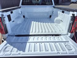2025 Volkswagen Amarok TDI405 Core NF MY25 4X4 Dual Range Clear White