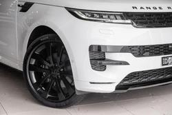 2025 Land Rover Range Rover Sport D250 Dynamic SE