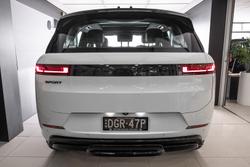 2025 Land Rover Range Rover Sport D250 Dynamic SE