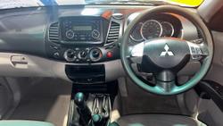 2013 Mitsubishi Triton GLX