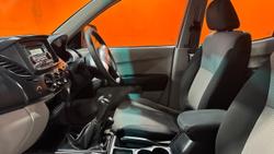 2013 Mitsubishi Triton GLX