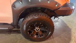 2010 Toyota Hilux SR5