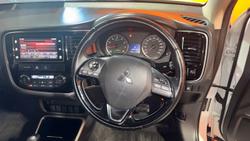 2017 Mitsubishi Outlander LS Safety Pack