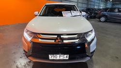 2017 Mitsubishi Outlander LS Safety Pack