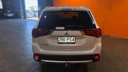 2017 Mitsubishi Outlander LS Safety Pack