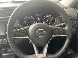 2022 Nissan X-TRAIL ST