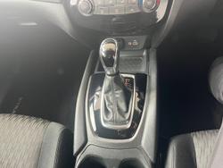 2022 Nissan X-TRAIL ST