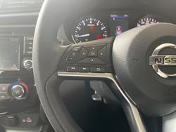 2022 Nissan X-TRAIL ST