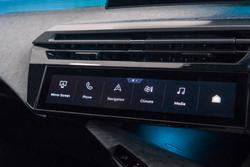 2024 Peugeot 3008 GT Hybrid