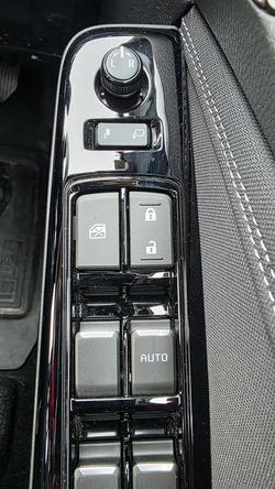 2025 Isuzu D-MAX LS-U High Ride MY25.5 4x2 Mineral White