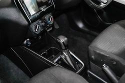 2019 Suzuki Swift GL Navigator