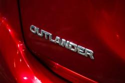 2018 Mitsubishi Outlander ES