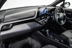 2022 Toyota C-HR GXL