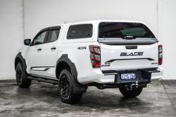 2025 Isuzu D-MAX BLADE