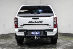 2025 Isuzu D-MAX BLADE
