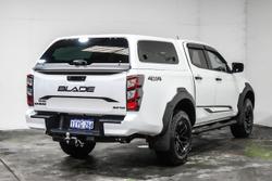 2025 Isuzu D-MAX BLADE