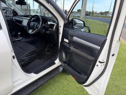 2021 Toyota Hilux SR5