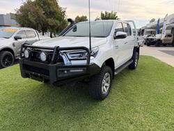 2021 Toyota Hilux SR5