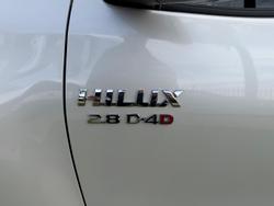 2021 Toyota Hilux SR5