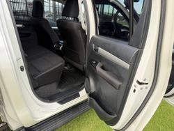 2021 Toyota Hilux SR5