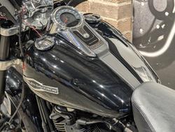 2020 Harley-Davidson Sport Glide 107 (FLSB) Softail Black