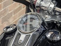 2020 Harley-Davidson Sport Glide 107 (FLSB) Softail Black