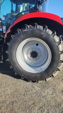 2026 CASE IH Maxxum 125 Red