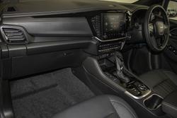 2025 Isuzu MU-X LS-T
