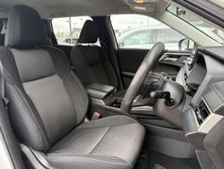 2023 Mitsubishi Outlander ES