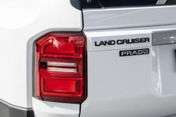 2024 Toyota Landcruiser GXL