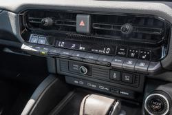 2024 Toyota Landcruiser GXL