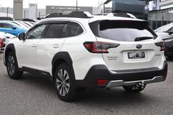 2025 Subaru Outback AWD Touring