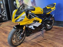 2015 Yamaha YZF-R6 Yellow