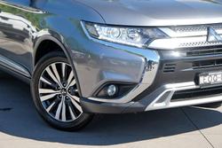 2021 Mitsubishi Outlander LS