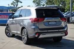 2021 Mitsubishi Outlander LS