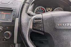 2017 Isuzu D-MAX LS-M