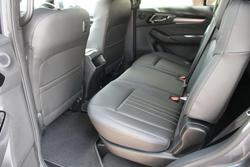 2026 Isuzu MU-X LS-T